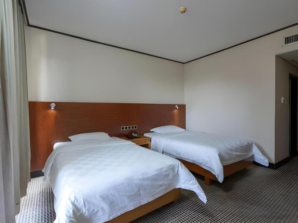 Nanfang Dasha Hotel Guangzhou Exteriör bild