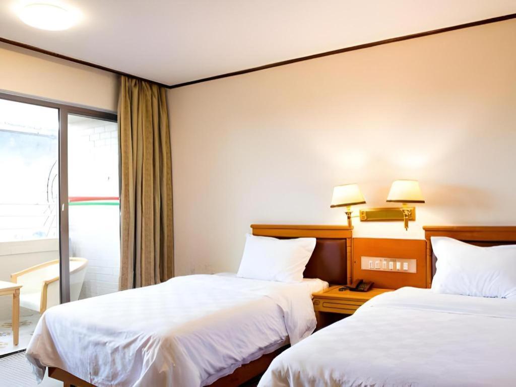 Nanfang Dasha Hotel Guangzhou Exteriör bild